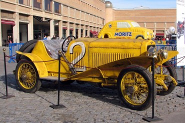 Un paseo entre viejos motores: “Auto Retro 2012″, Barcelona