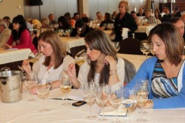 ‘Los nuevos prescriptores de vino’ debaten en la Jornada DIAM, Logroño