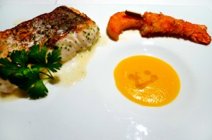 Restaurante Hotel Europa- merluza con salsa de maíz tostado, boniato y cigalita crujiente