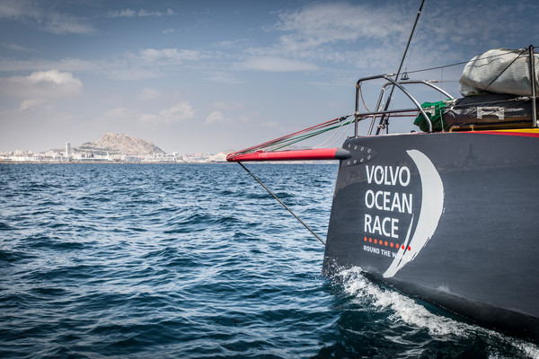 Abu-Dhabi-Ocean-Racing-llegando-a-Alicante-Foto-Ainhoa-SanchezVolvo-Ocean-Race.jpg