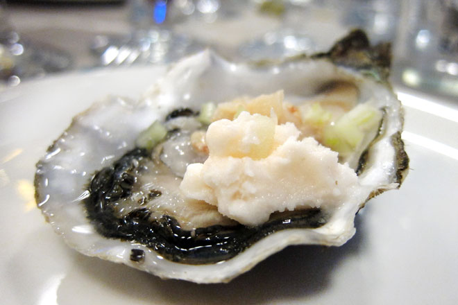 Aprender a disfrutar de las ostras, Ostrarium Bar, Valencia
