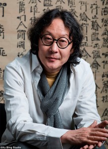 El artista y escritor Xu Bing crea la etiqueta del Mouton Rothschild 2018