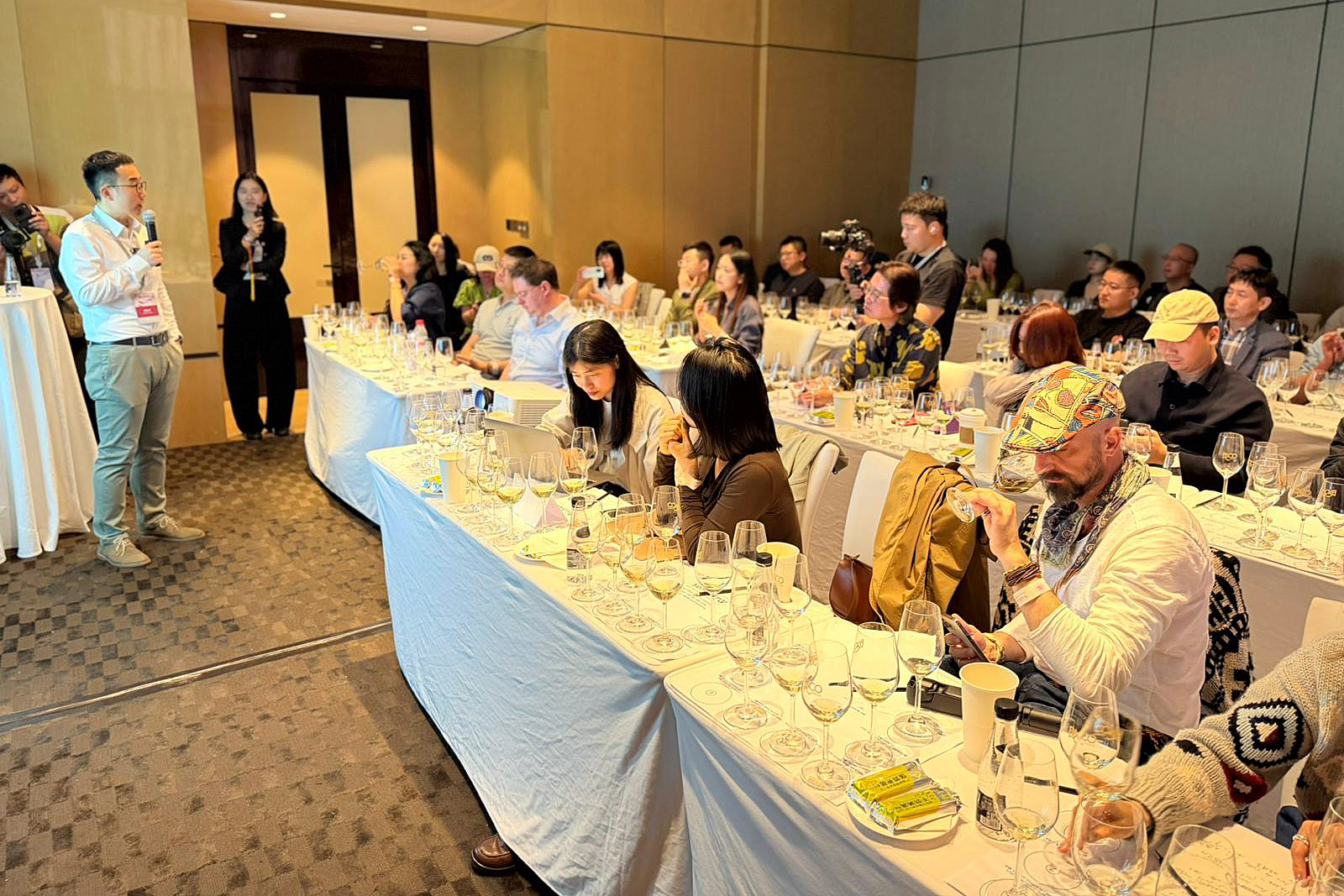 Rías Baixas, Chengdu, China, Zhang Ziyang